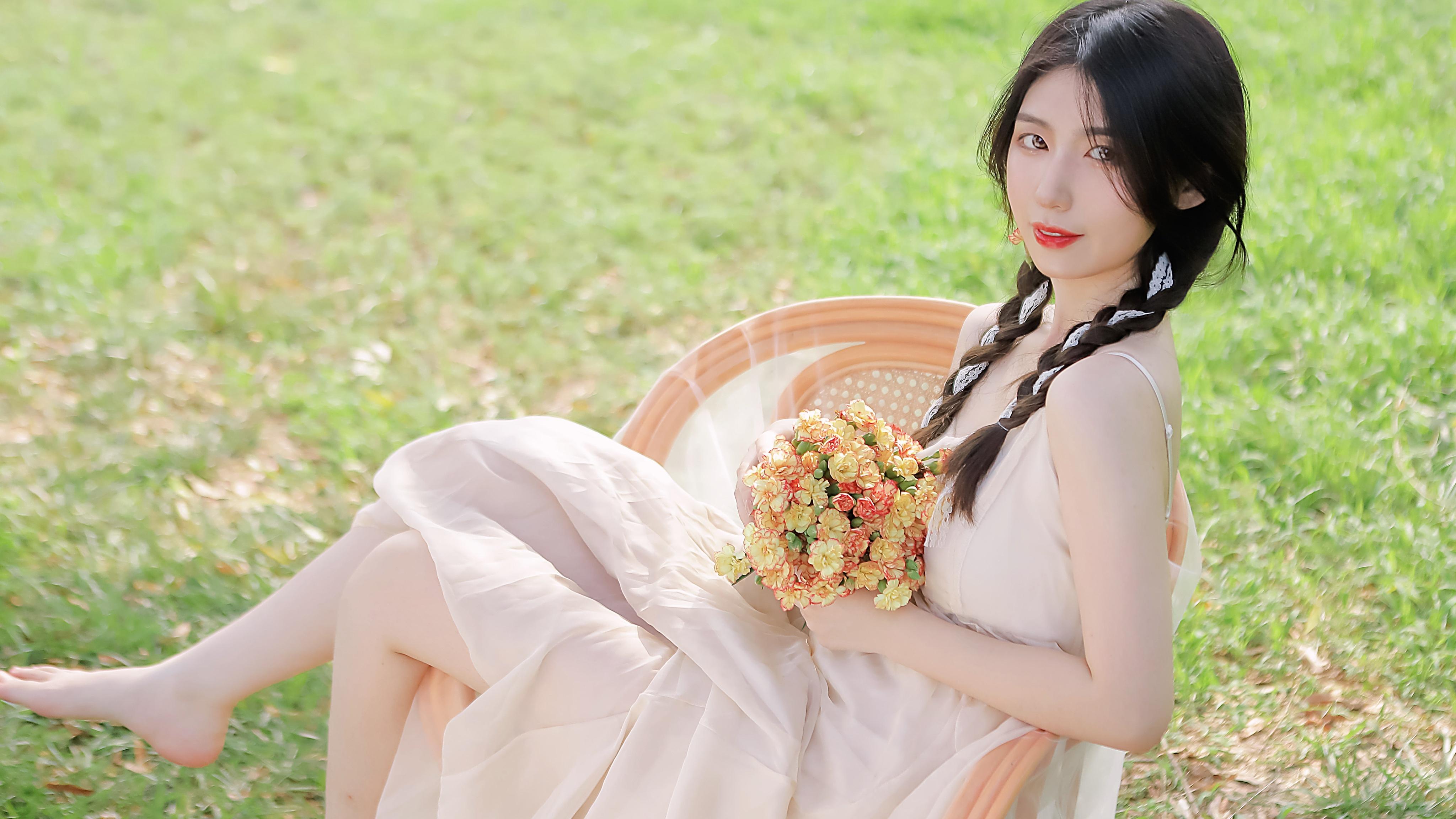 王毅会见上海合作组织秘书长叶尔梅克巴耶夫